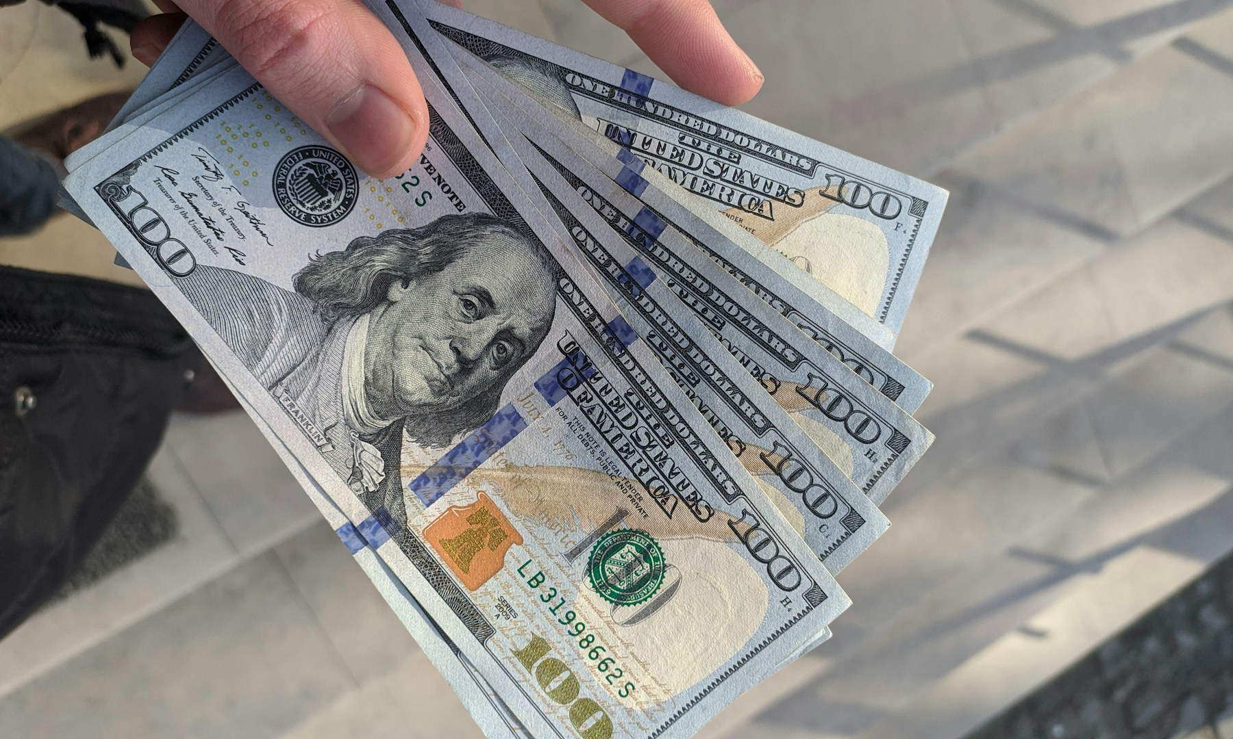 揭秘如何通过Lead 赚美元？真的可以么？